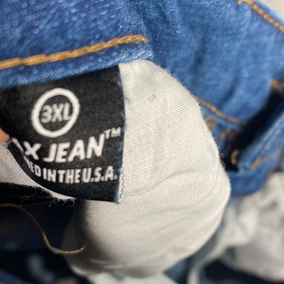 *NWT* Denim Ripped Jean shorts sz 3X - Picture 13 of 13